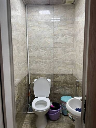 20 ci sahede kiraye heyet evleri: Sumqayıt, 18-ci mkr, 3 otaq 5.5 mərtəbə, tam əşyalı mənzil kirayə — 8