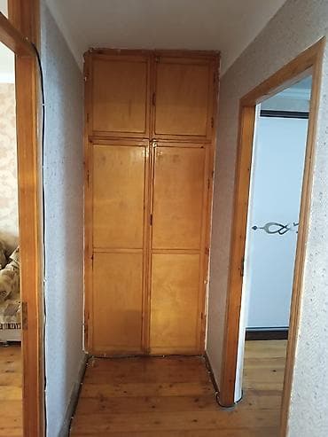 Qarajlar: Mənzilin 1 otaqlı hissəsi (mətbəx, dəhliz və sanitar qovşağı ilə) — 8