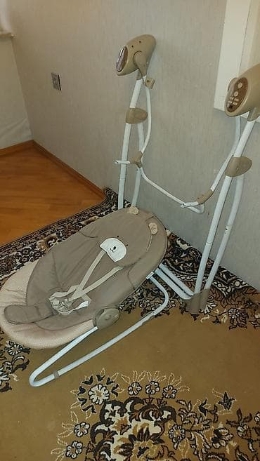 Oğlan və qız üçün, İşlənmiş, Dördbucaq, Beşik, Dəstsiz, Matrassız, Yellənmə mexanizm ilə