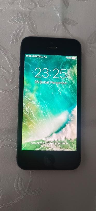 telefon iphone 5s: IPhone 5, 32 GB, Black Titanium, Barmaq izi — 1
