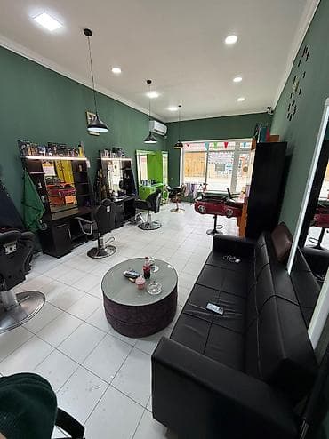 kiraye berber salonlari: Bərbər tələb olunur, Fiks edilmiş ödəniş, 1-2 illik təcrübə — 4