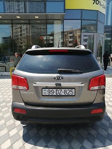 w210 diskler: Kia Sorento: 2.2 l | 2011 il Krossover — 2