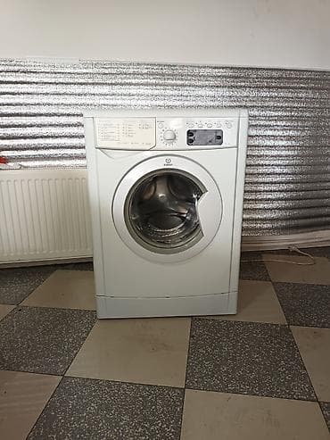dikis masini: Paltaryuyan maşın Indesit, 7 kq, Avtomat, Qurutmasız — 2