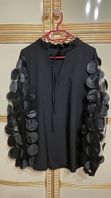 Tecili satilir❗️❗️yeni.qollari bezekli tulden. hezi ehmedli metro — 1