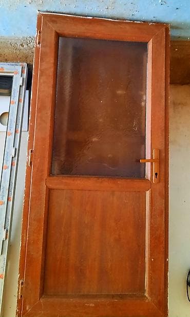 Plastik qapı eni 0.90 hün188 ünvan sulutəpə