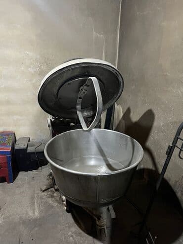 yellenceklerin qiymeti: Aynur92👑kod0806 Qiymet 1200 Azn Xemir qarisdiran satilir 50 kg 3 faza — 1