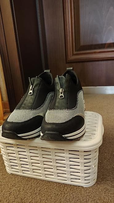 ket ayaqqabilar: Remonte qadın ayaqqabısı – slip-on idman üslubunda - Marka: Remonte — 4