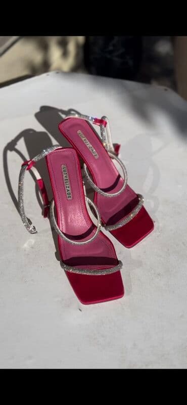 женские пляжные шлепанцы: Размер: 39, Б/у — 10