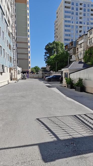 gence emlak ev: Yasamal, 2 otaqlı, Yeni tikili, m. İnşaatçılar, 105 kv. m — 2