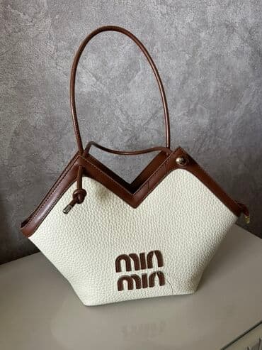 qaşlı çanta: Əl çantası, Miu Miu — 1