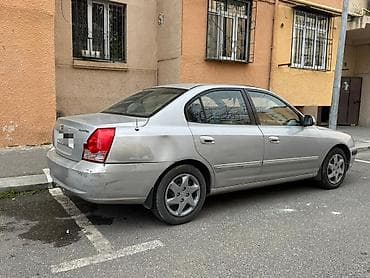 hundai i35: Hyundai Elantra: 2 l | 2005 il Sedan — 2