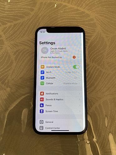 mini ats: IPhone 12 mini, 128 GB, Qara, Face ID — 7