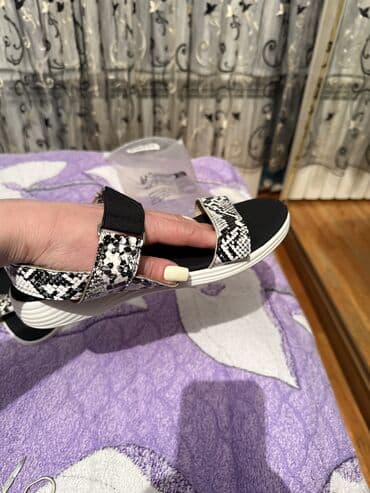 шлепанцы для бассейна: Ölçü: 42, Yeni — 2