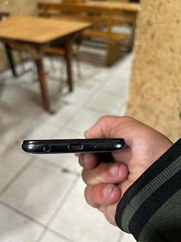 htc wildfire s: Samsung Galaxy A40, 64 GB, rəng - Qara, Barmaq izi — 5