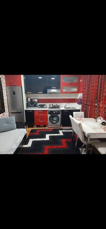 Rəflər: Metbex mebeli 270azn. Ölçü 3 metre.sökulu veziyyetdedi .Pirşağı — 1