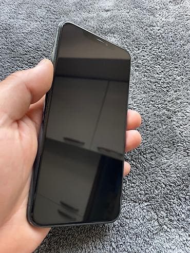IPhone 11 Pro Max, 256 GB, Alpine Green, Face ID, Simsiz şarj — 9