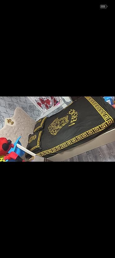 poodle satışı: Taxd 70 azn qiymət sondu təcili satlr Sovetski 77575 Nəzrin — 1