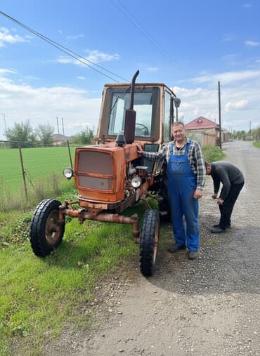 traktor zapçast: Traktor – kabinəli, arxa qoşqu çəkmək üçün yedəyi ilə - Marka/model — 3