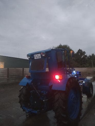 vaz radiatoru: Traktor MTZ seriyası (mavi rəng) - Güclü dörd təkərli arxa ötürücü — 3