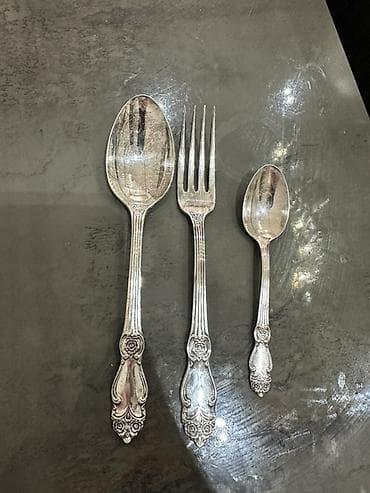 Melxior 11eded Yemek qashigi 6eded chengel 9eded chay qashigi Birlikde — 2