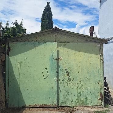 garaj kiralama: Metall qaraj – daşınan konstruksiya - Material: tam metal karkas və — 2