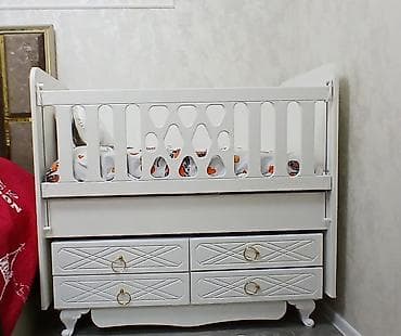 Oğlan və qız üçün, Dördbucaq, Beşik, Dəst ilə, Matras ilə, Yellənmə mexanizm ilə