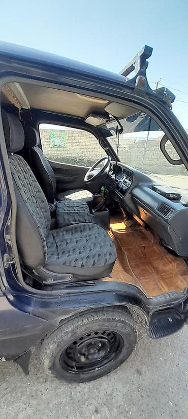 lovol 504 b: Toyota HiAce mikroavtobus - Kuzov: uzun baza, 4 yan sürüşən/adi — 9