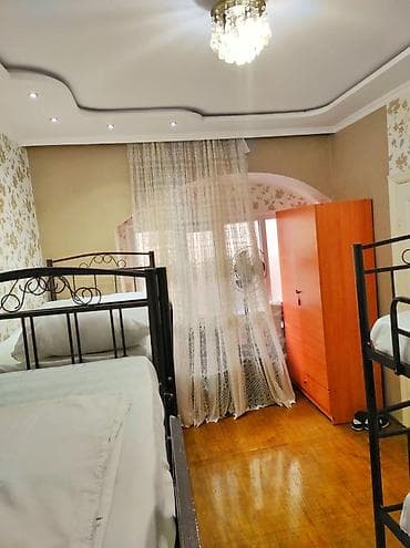 günlük kiraye: Kirayə üçün kiçik otaq – mərtəbəli çarpayı ilə - 2 nəfərlik dəmir — 7