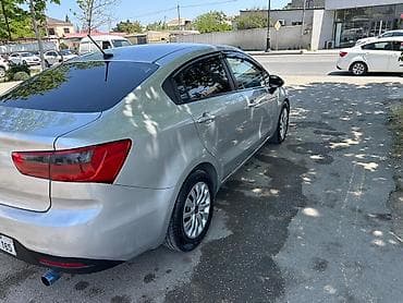 mercedes 208 d: Kia Rio sedan – gümüşü 2013 il 291km tecili satilir pul lazim oldugu — 3