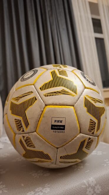 Futbol topu – FIFA QUALITY PRO sertifikatlı - Ölçü: Standart 5 -