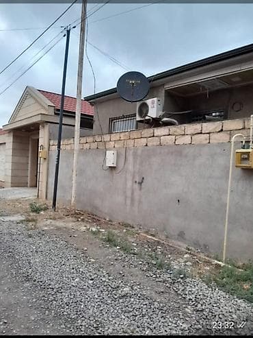 gencede ev: Həyətyanı sahəsi olan kiçik həyət evi ev Ceyranbatan qesebesi 4 qardas — 2