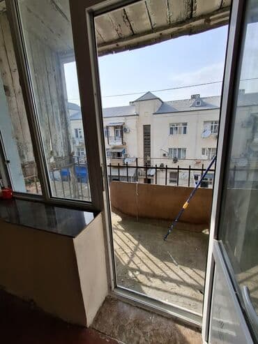 sumqayit 13 mkr evler: Bakı, Yeni Suraxanı, 2 otaqlı, Köhnə tikili, 46 kv. m — 1