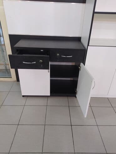 bərbər şkafı: Yenidir. Hazir var. ölçüsü hündürlük 73 eni/80. iç derinliyi — 3