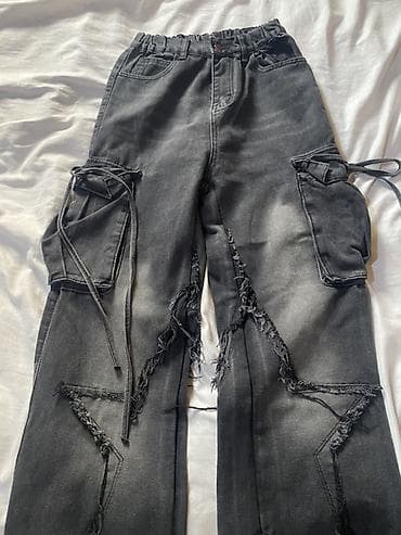 Qara yuyulmuş effektili, geniş kəsimli streetwear cins şalvar. - — 1
