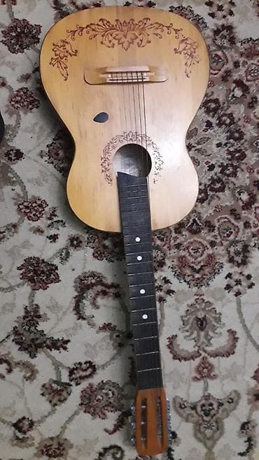 gitara aksesuar: Sovet istehsalı 7 simli rus gitarası - Korpus: yuxarı deka ağacdan — 4