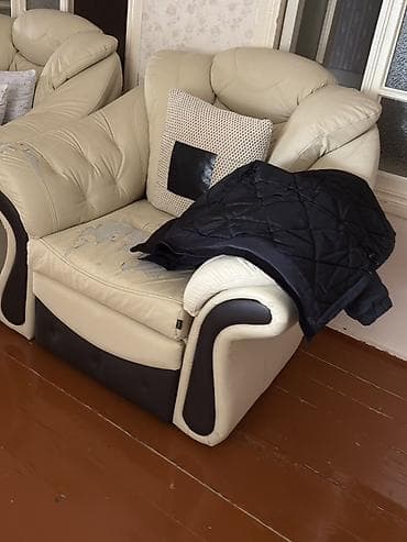 ayaqqabı dolabı ucuz: İşlənmiş, Kreslo, Dəri, Kredit yoxdur, Çatdırılma yoxdur — 2