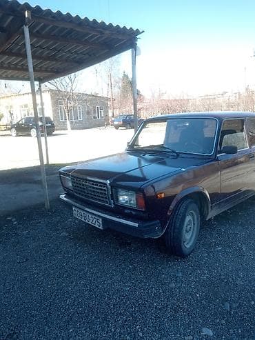 yeni il əl işləri: Kirayə verilən avtomobil – klassik VAZ 2107 (Lada) - Kuzov: sedan — 3