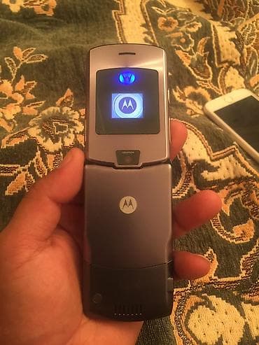 iphone simli qulaqlıq: V3 i rial alana endirim edecem — 3