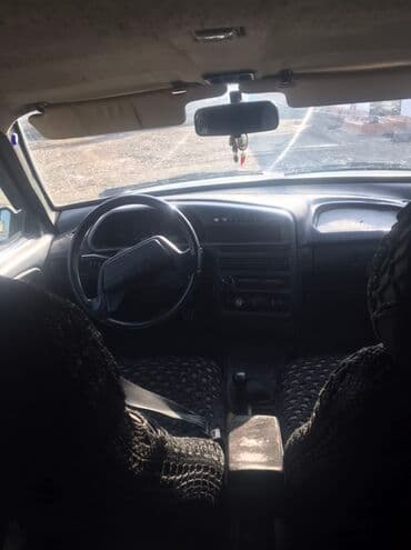 vaz 2106 tuning: Lada Samara sedan – qara rəngdə. Xüsusiyyətlər: - Kuzov: sedan, qara — 5