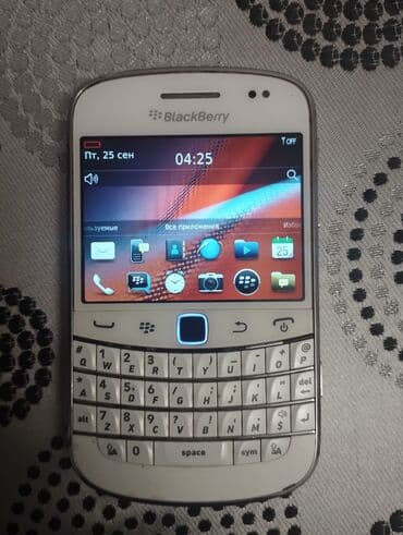 nömrelər: Blackberry Bold Touch 9900, rəng - Ağ — 1