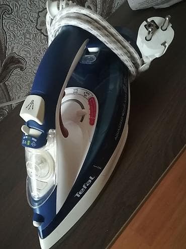 Tefal ütü. demək olar təzədir. xirda defekti var üstünde