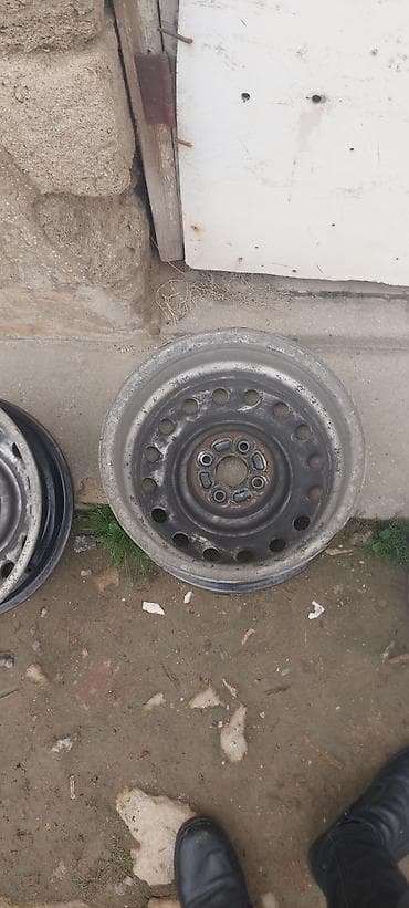 qara disk: Disk Toyota R 15, 4 Boltlu — 3