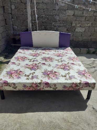 Kravat taza 
Hazırı var 
Çatdırılma münasib qiymata — 1