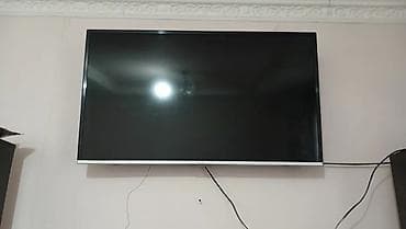 - Divar asılqanı ilə quraşdırılmış plazma/LCD televizor - Təxmini