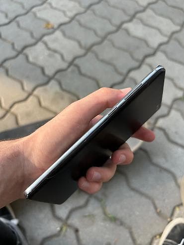 tab s7 fe: Samsung Galaxy S10 Plus, 128 GB, Barmaq izi — 4