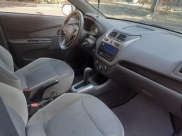 Avtomobil satışı: Chevrolet Cobalt sedan – ağ rəng, 4 qapı, şəhər və ailə istifadə üçün — 8