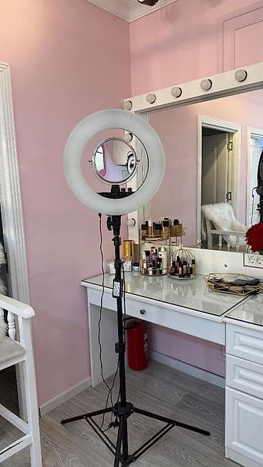 Qadın geyimləri: Salon üçün yumru işiq satilir. Hec bir problemi yoxdu — 1