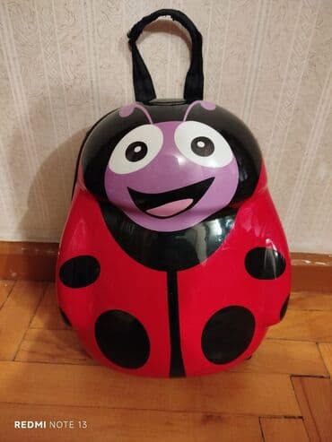 qaşlı çanta: Uşaq çantaları(hər biri 10 manat) — 2