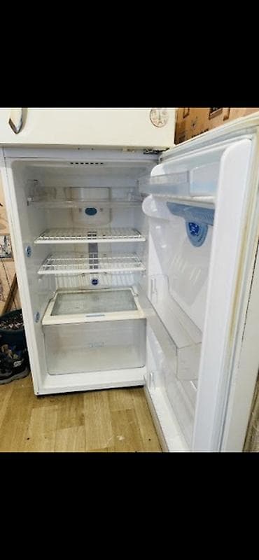 soyuducu qablari: İşlənmiş 2 qapılı LG Soyuducu Satılır, rəng - Ağ — 2