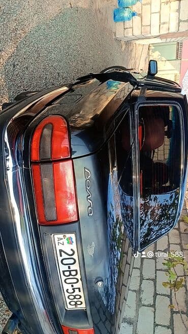 toyota prius 2008: Model: GAZ Volga 3110 Kuzov: sedan, qara rəng Nömrə: AZ 20-BO-588 — 6